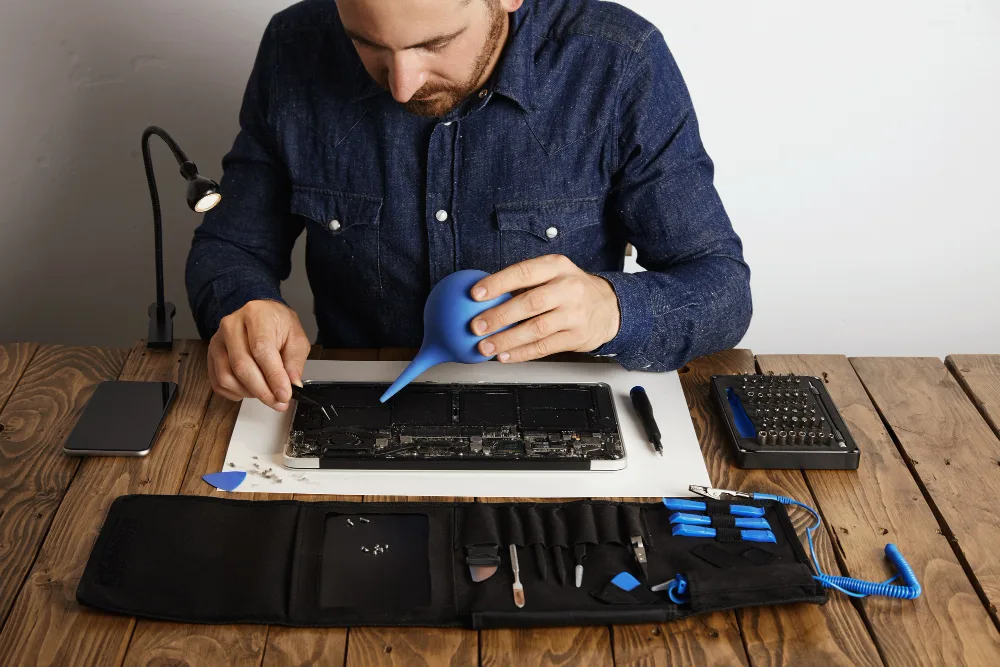 Comprehensive Tablet Repair Services - 安博体育